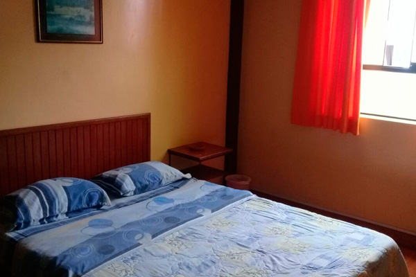 Hostal La Esmeralda